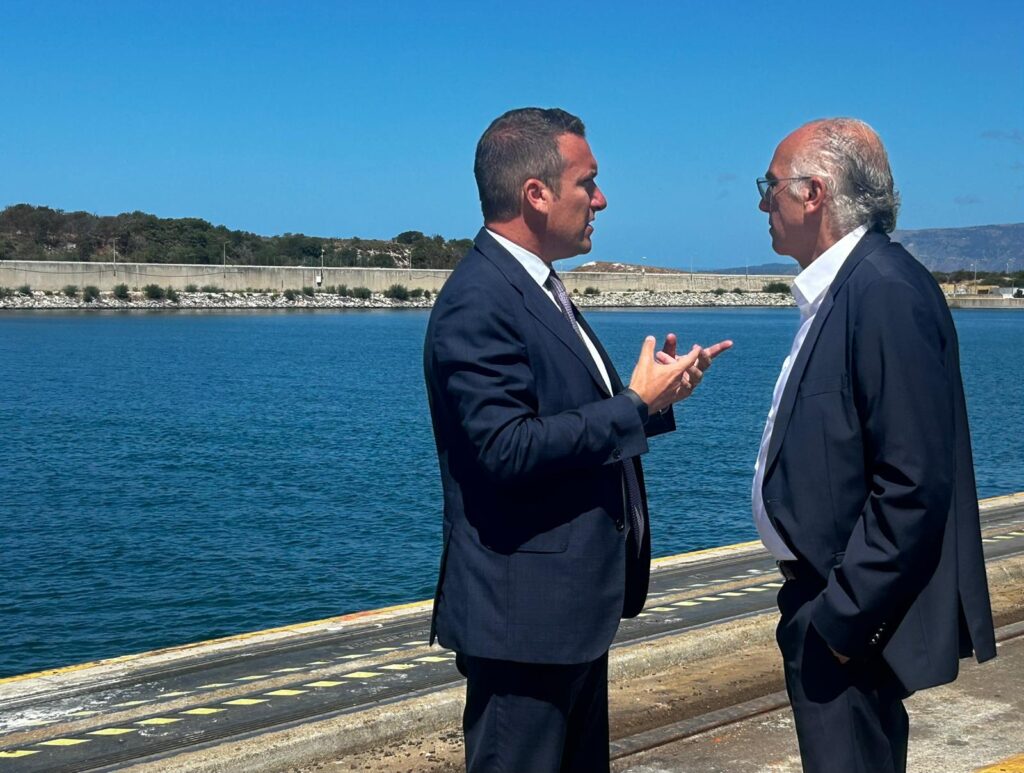 Porto di Gioia Tauro il Commissario straordinario Paolo Piacenza riceve il Direttore Generale dell'Arpacal Michelangelo Iannone