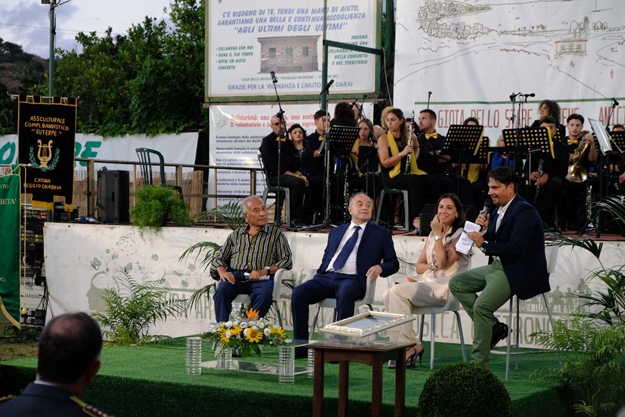 Premio Nello Vincelli a nicola gratteri