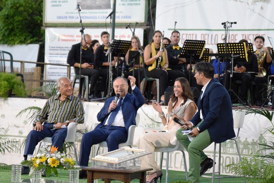 Premio Nello Vincelli a nicola gratteri