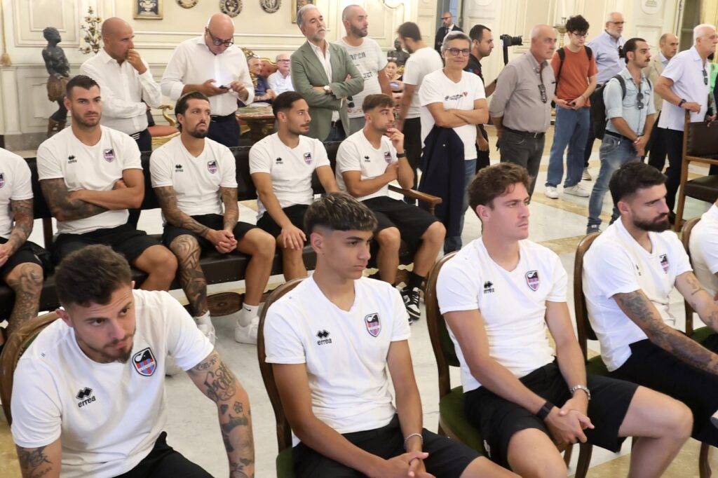 Presentazione del Catania al Comune