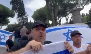 Protesta comunità ebraica Roma contro Hamas