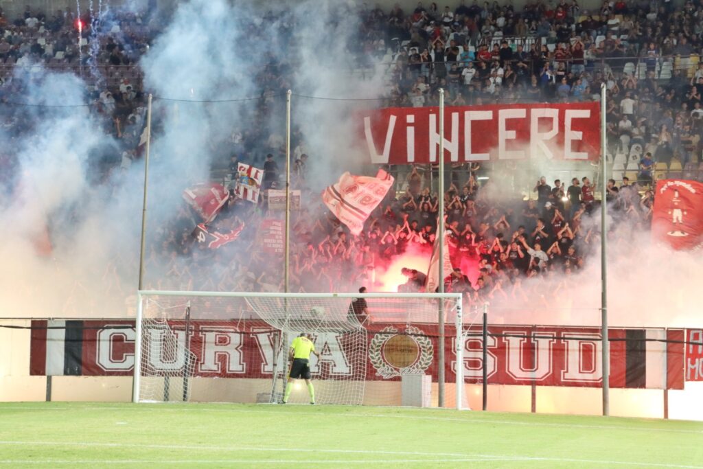 Reggina-Gelbison Curva Sud tifosi Granillo
