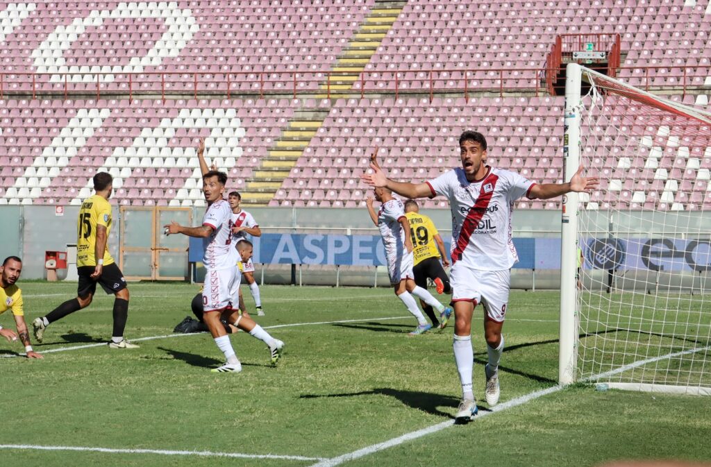 Reggina-Nissa proteste Ferraro