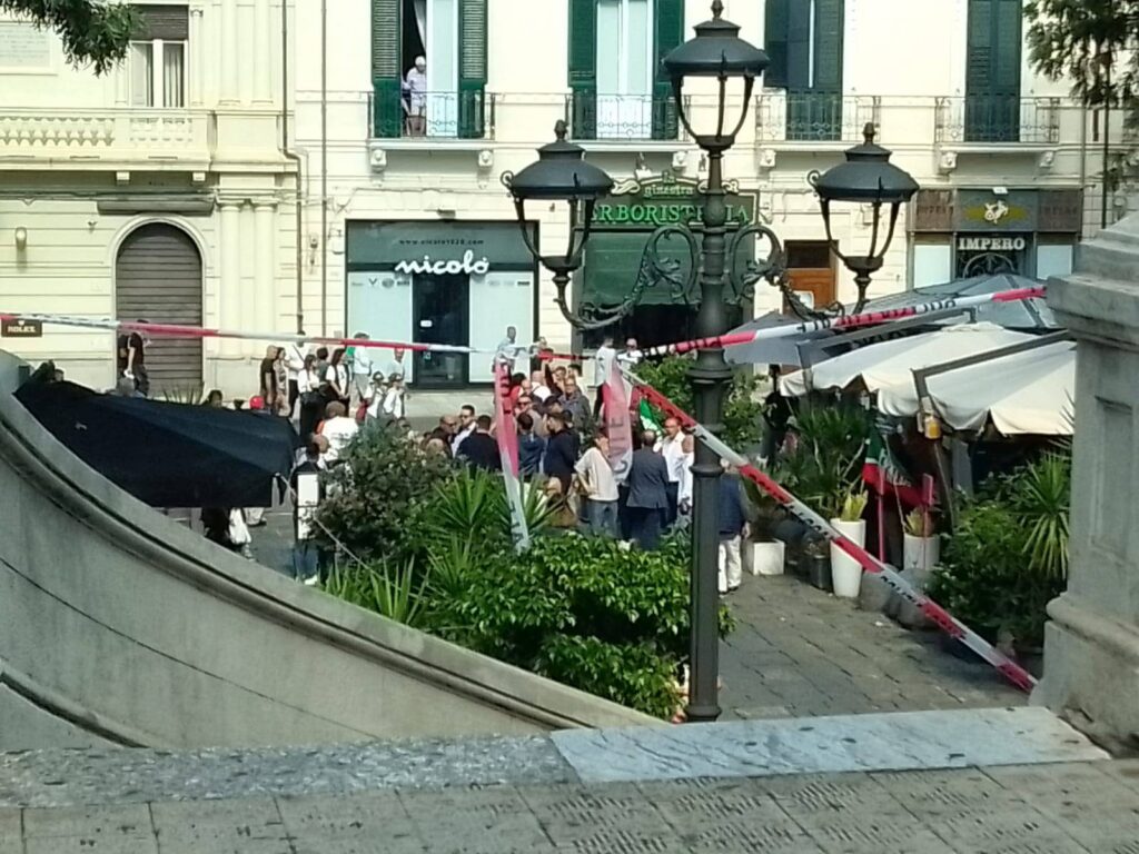 Scalinata piazza camagna