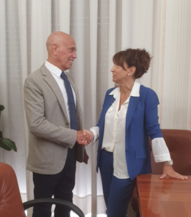 Siclari Di Furia stretta di mano