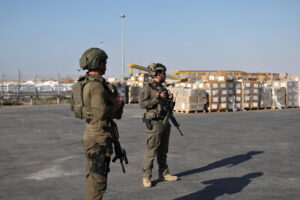 Soldati Israele aiuti umanitari