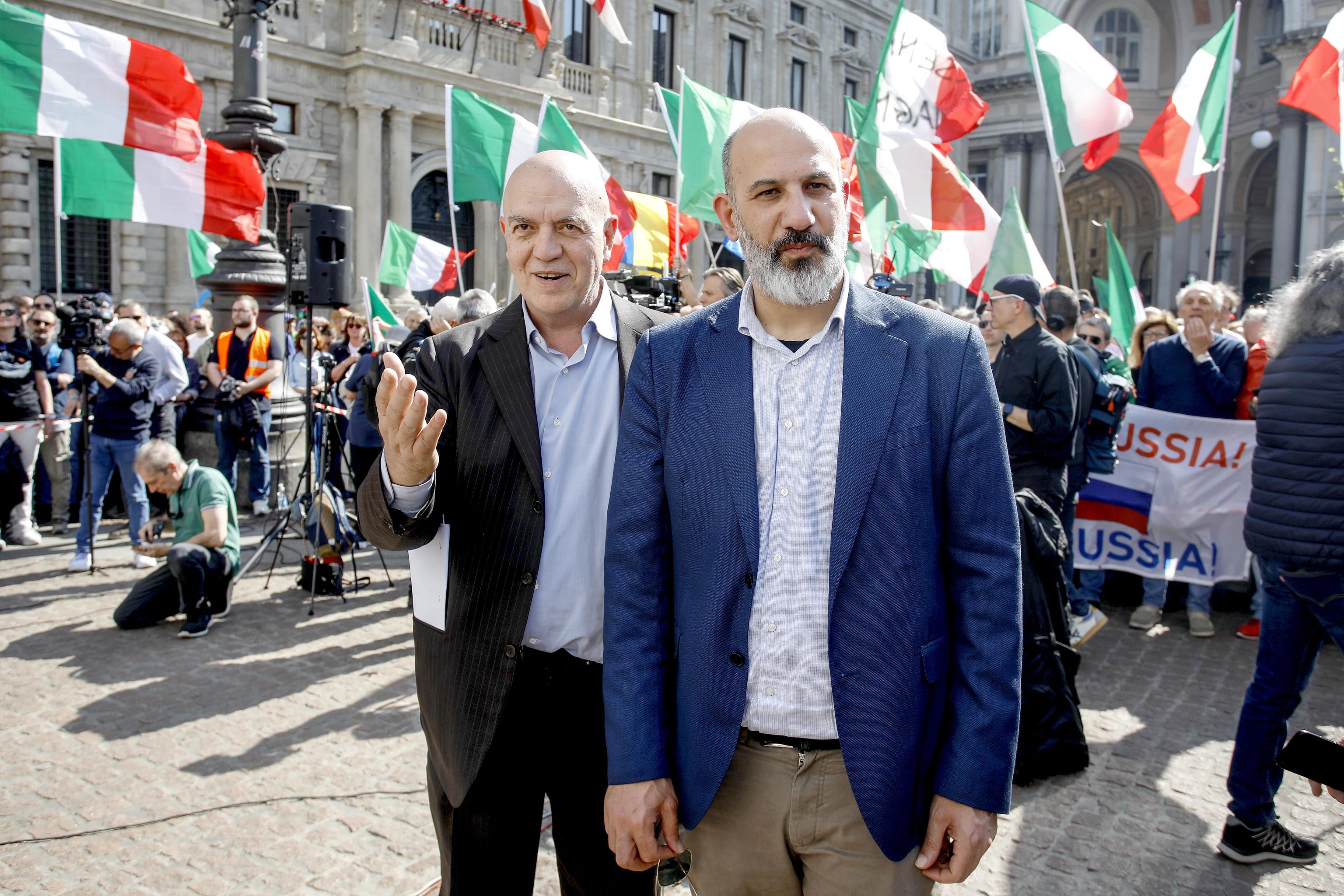 Rizzo in piazza a Milano, ‘94% italiani non vuole la guerra’