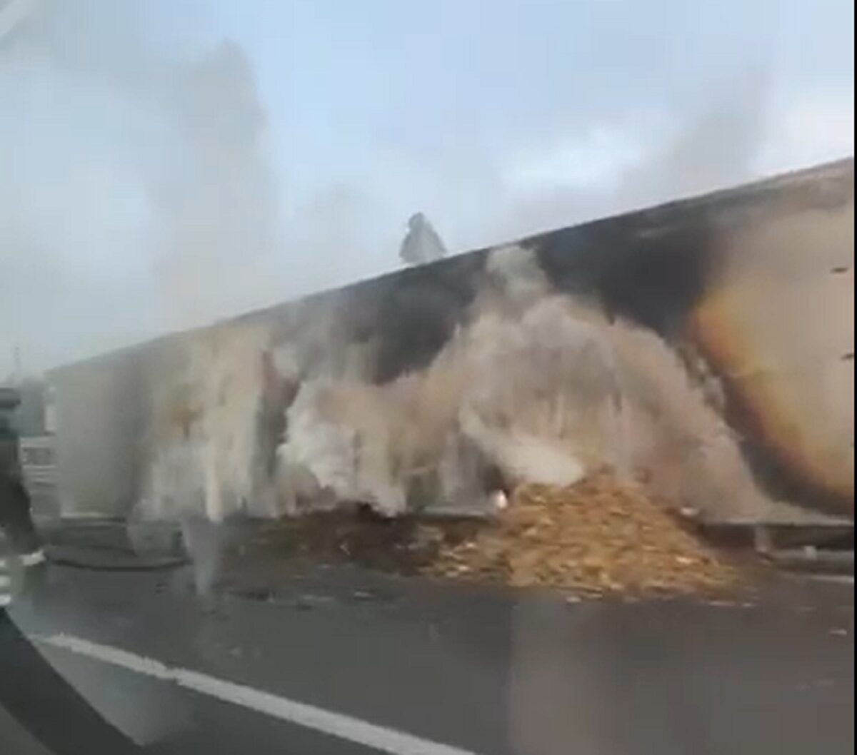 camion in fiamme