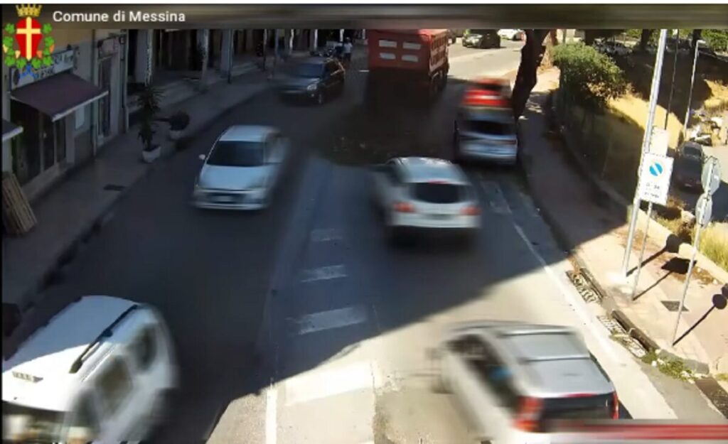 camion panoramica messina