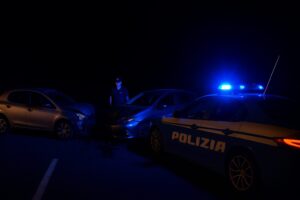 polizia incidente notte