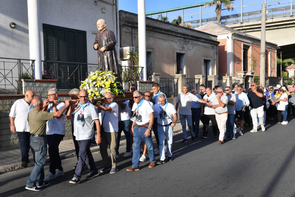 processione San Gaetano Catanoso