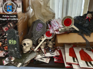 Prodotti halloween sequestrati