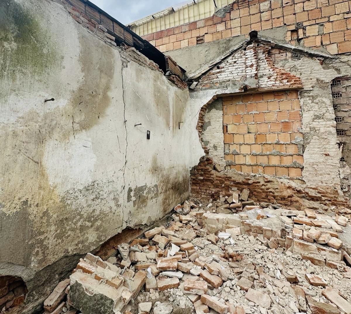 Muro crollato