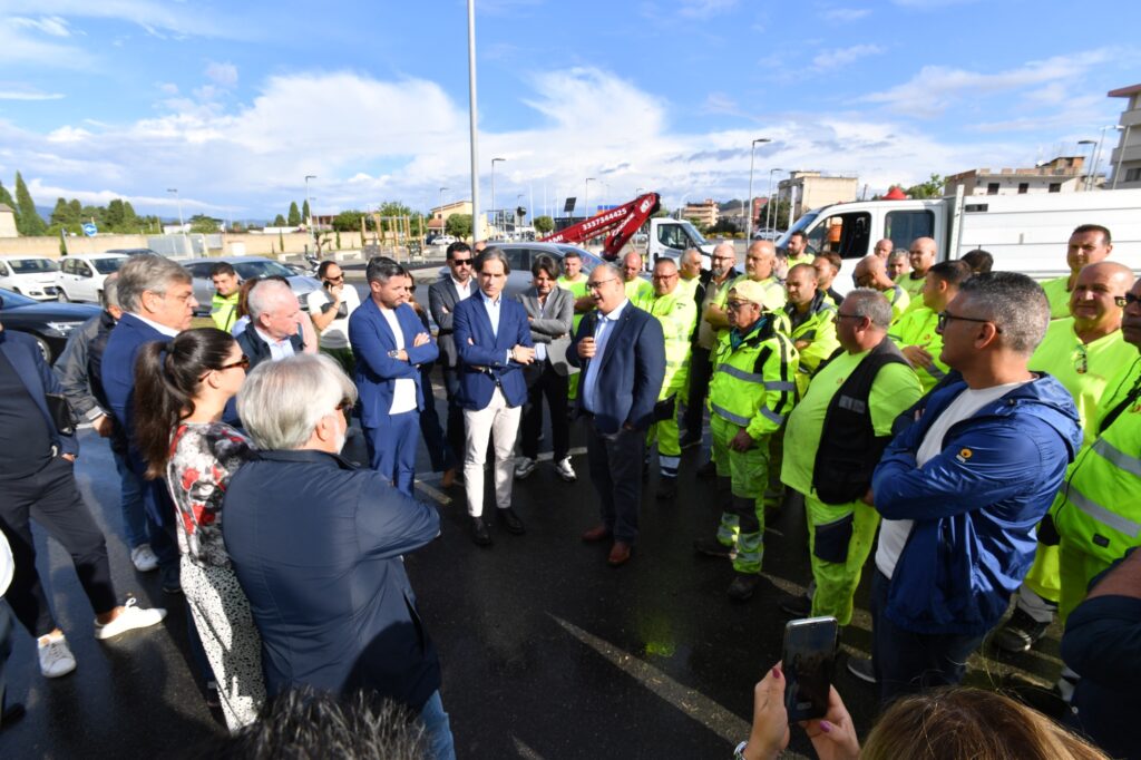 CASTORE nuovo macchinario tappabuche_