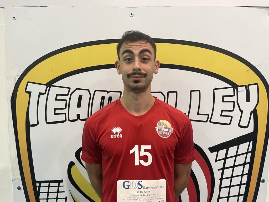 Christian Zuccaro schiacciatore Team Volley Messina Serie C maschile