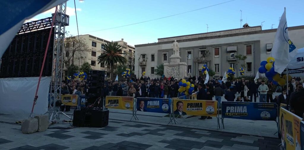 Comizio lega piazza de nava