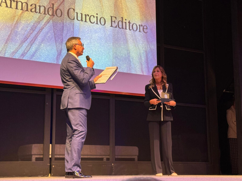 Consegna Premio Armando Curcio alla dottoressa Marisa Manzini