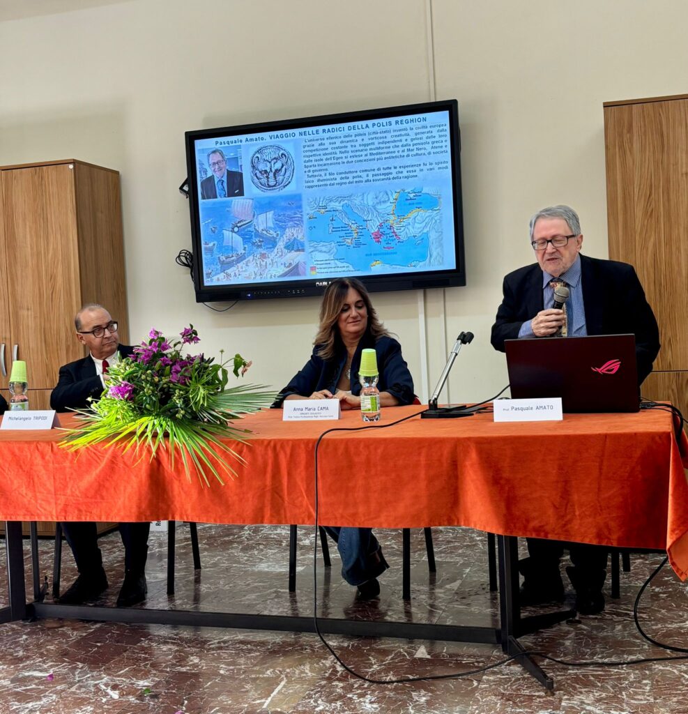 Consegna borsa di studio Fondazione Tripodi Righi Reggio Calabria