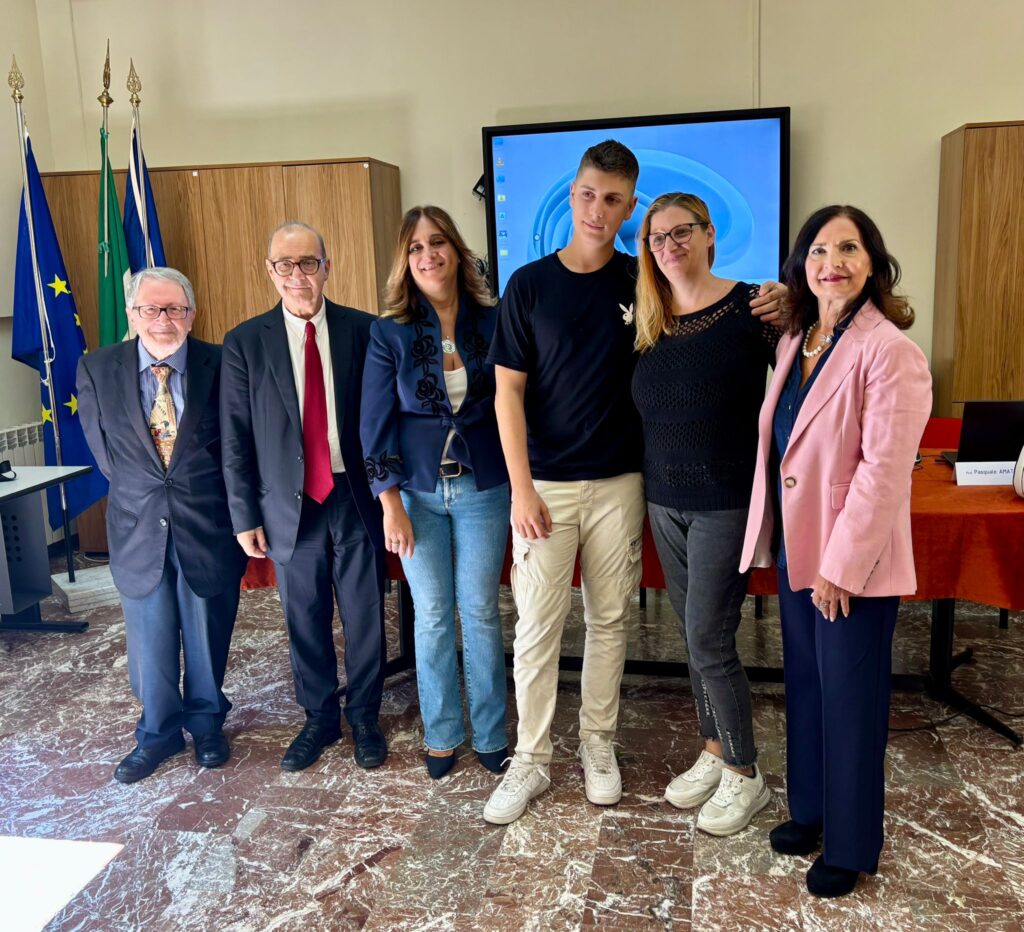 Consegna borsa di studio Fondazione Tripodi Righi Reggio Calabria