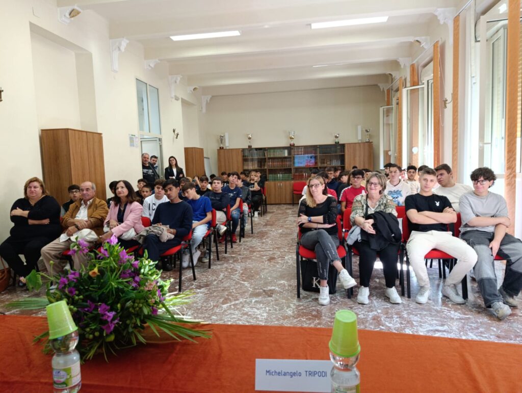 Consegna borsa di studio Fondazione Tripodi Righi Reggio Calabria