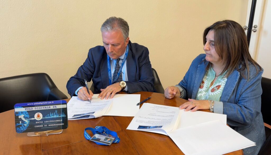 Firma del Protocollo da sinistra Emilio De - Rango Luisa Marino