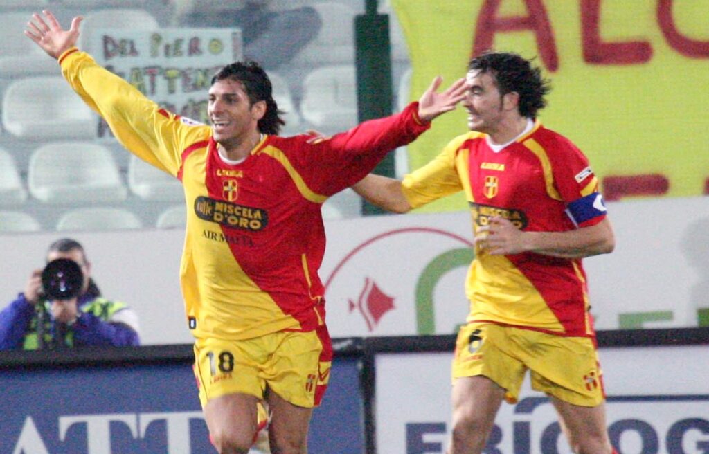 Floccari e Aronica esultanza gol messina contro la juventus