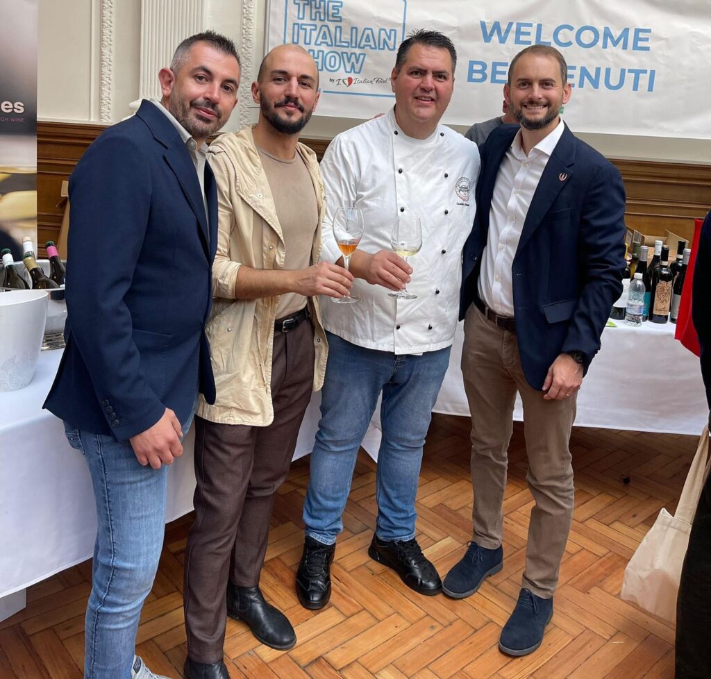 Foto con Associazione