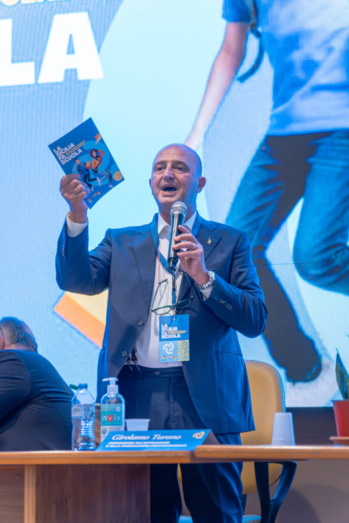 la Sicilia fa scuola Palermo