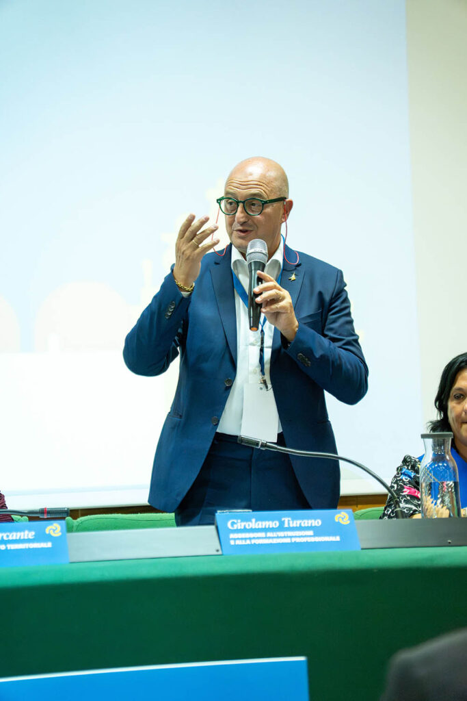 La Sicilia fa scuola