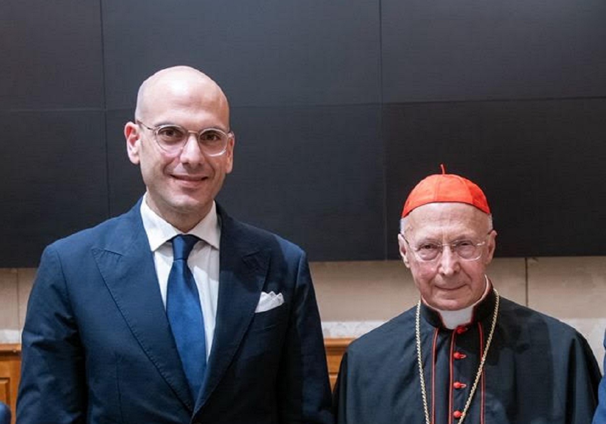 Lorenzo Festicini e il Cardinale Angelo Bagnasco