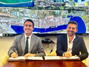 Porto di Corigliano Rossano, firmato l'atto di concessione del mercato ittico (1)