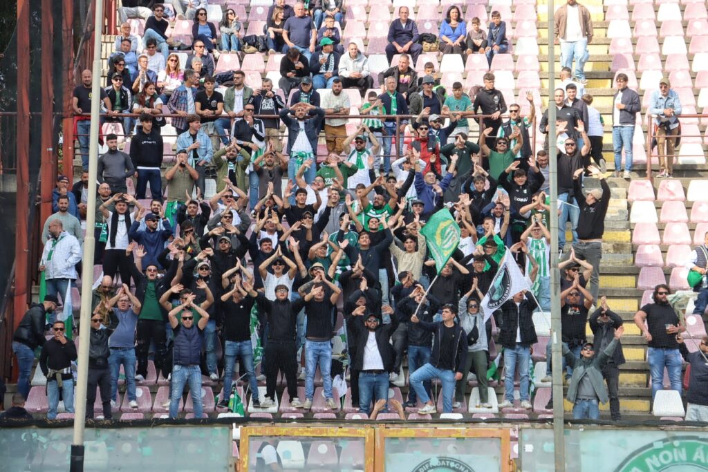 Reggina Vigor Lamezia tifosi ospiti