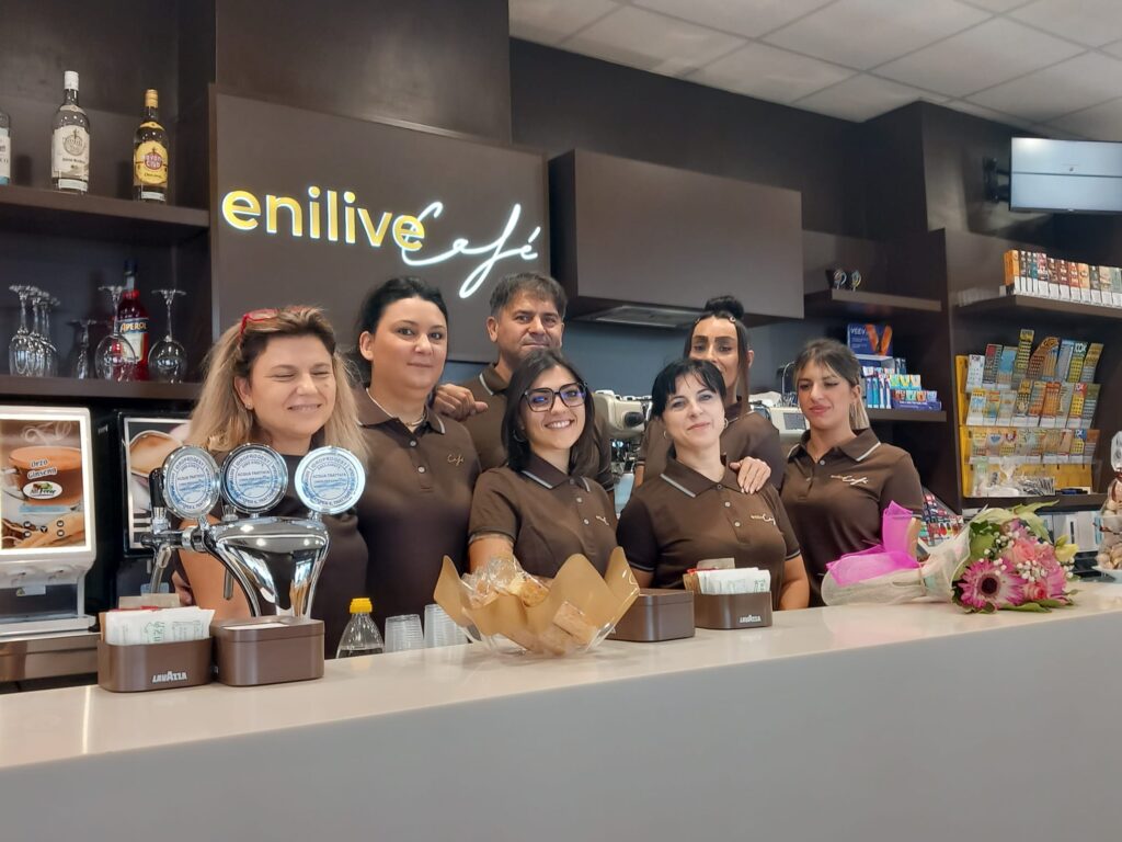 Riapertura bar enilive cafè pentimele