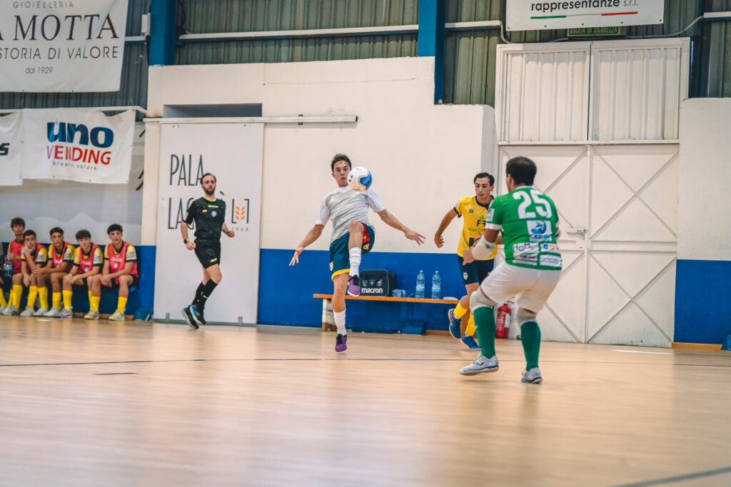 Saccone in azione (MESSINA FUTSAL Under 19)