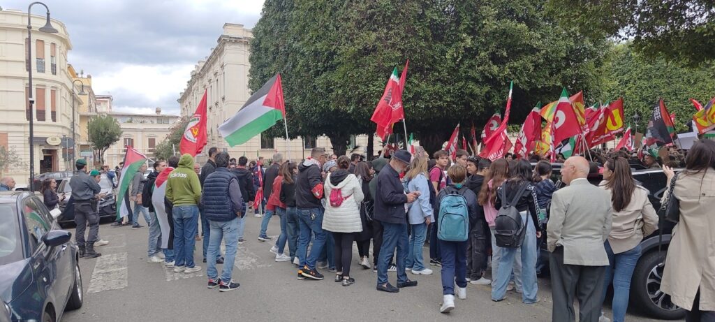 Sciopero generale Manifestazione ProPal Reggio Calabria