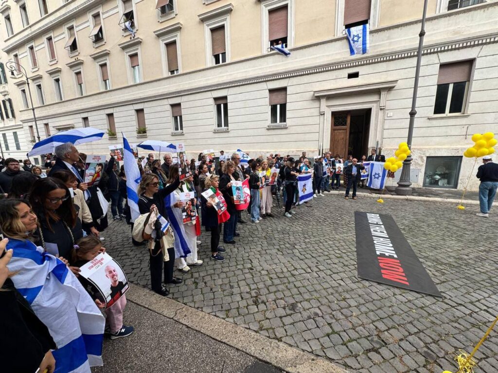 Tempio Maggiore Roma manifestazione ebrei Israele