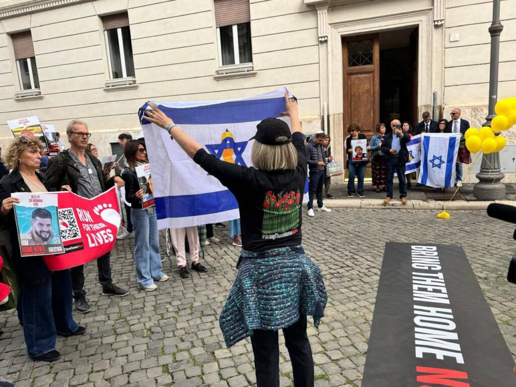 Tempio Maggiore Roma manifestazione ebrei Israele