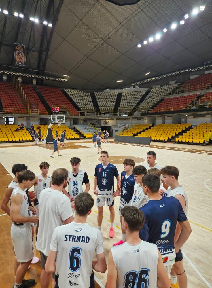 Valecnici Decin EYBL