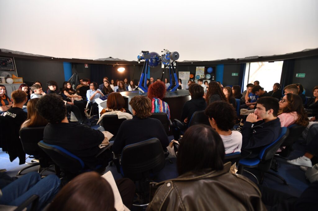 apertura cosmos 2025 - planetario