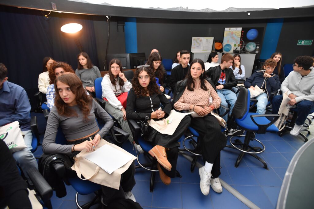 apertura cosmos 2025 - planetario