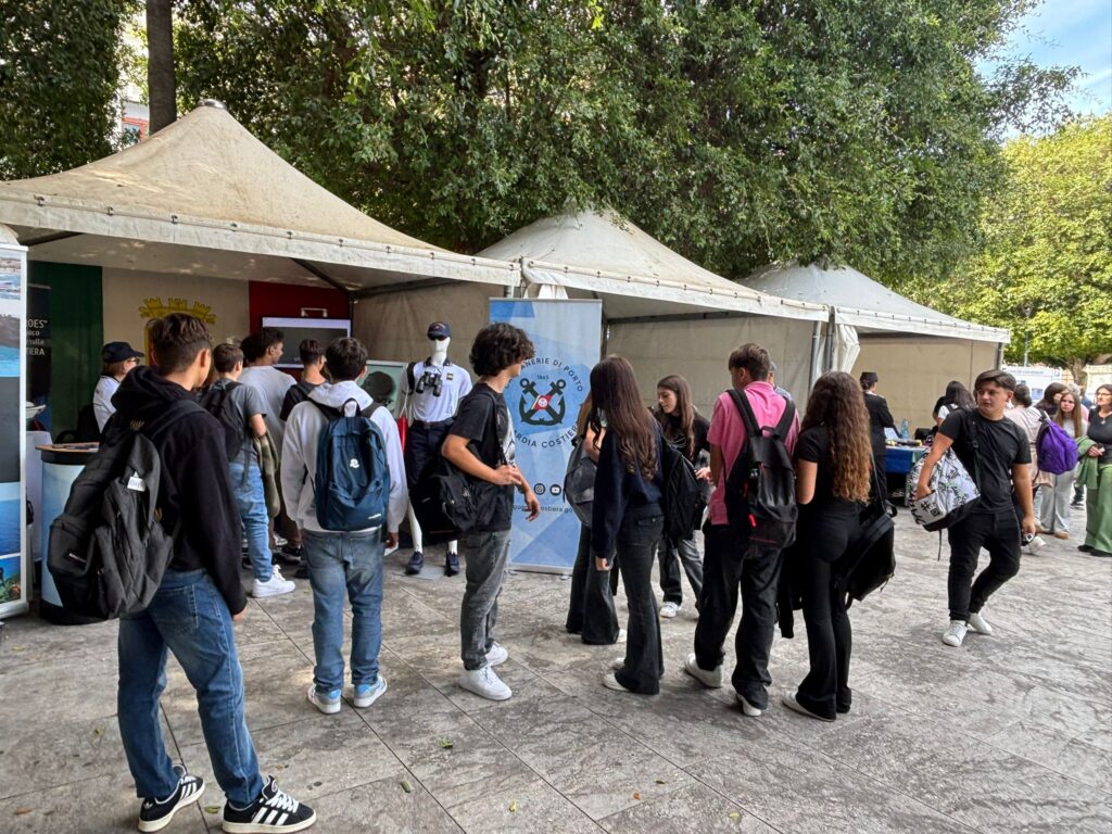 cosmos 2025 - stand piazza Italia