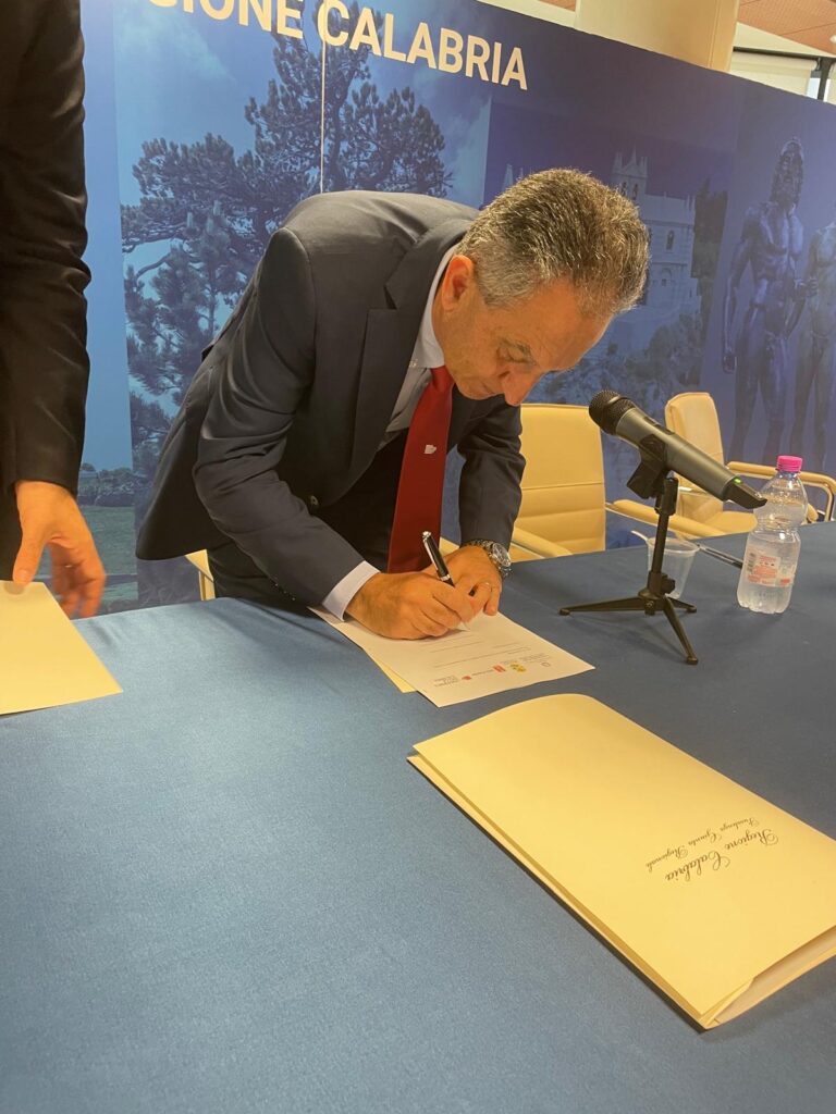 firma protocollo nuovo ospedale di Rende