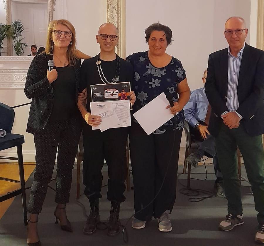 frigo abbandonato diventato opera d'arte vince concorso a roma
