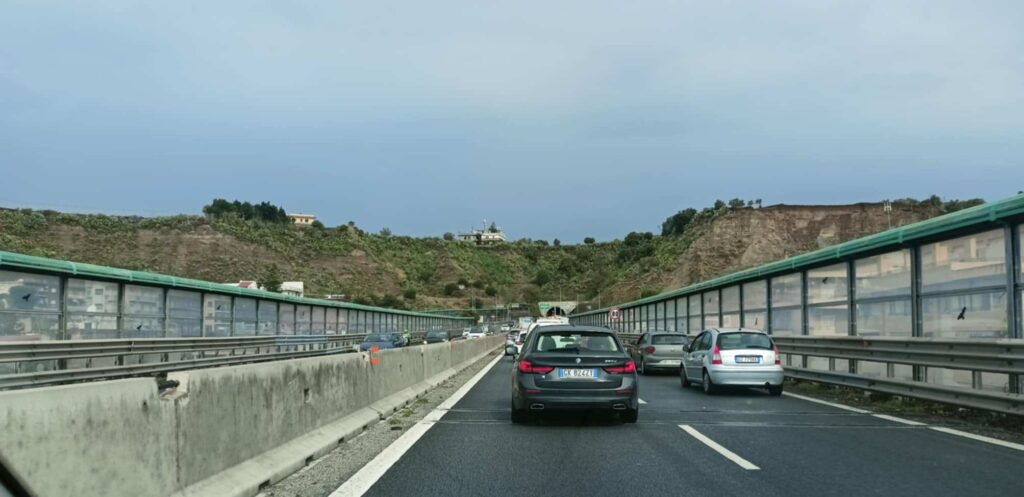 incidenti raccordo autostradale