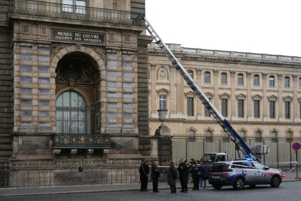 louvre