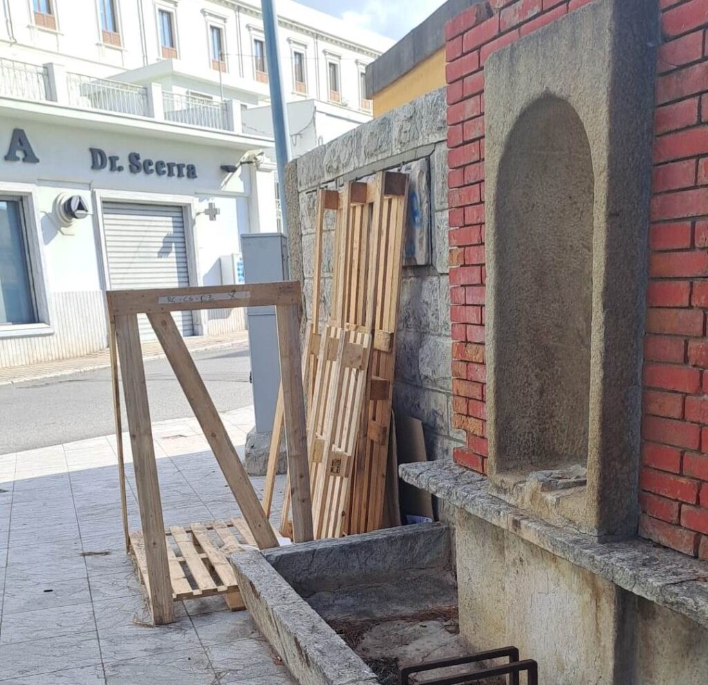 rifiuti abbandonati Tre Fontane