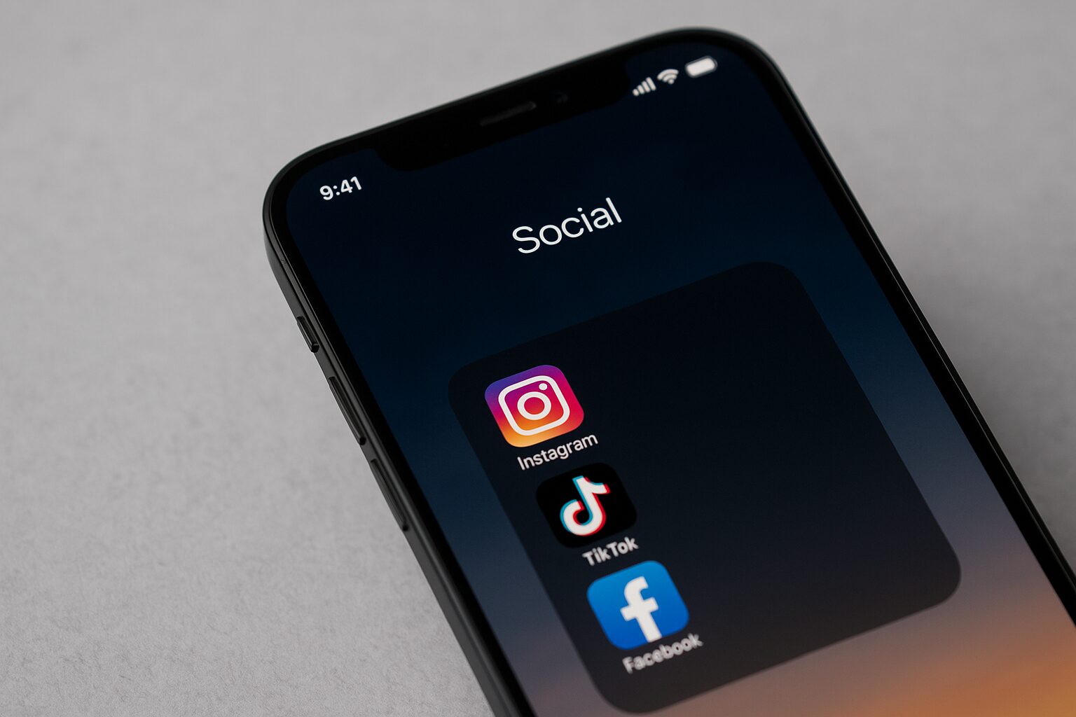 smartphone app social