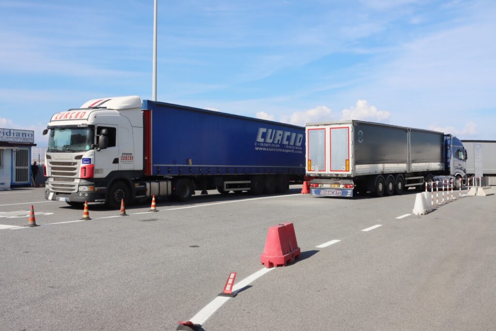 tir porto reggio calabria