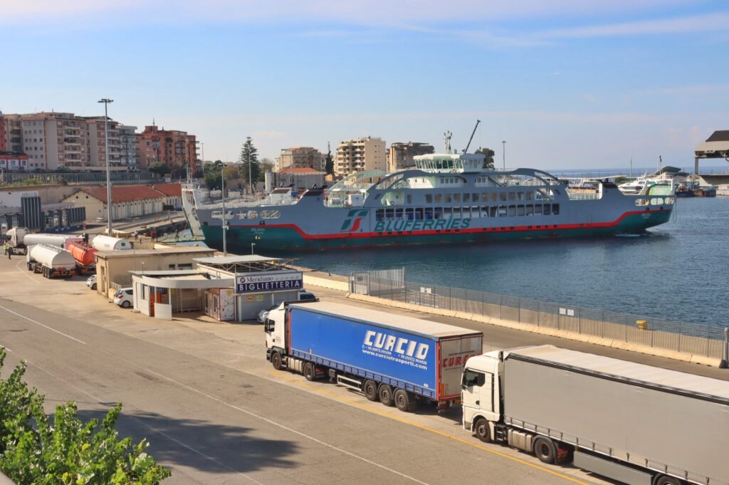 tir porto reggio calabria