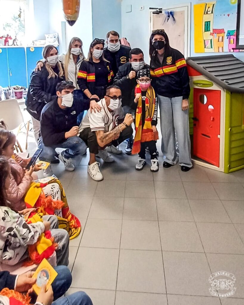 visita ultras catanzaro al dulbecco per incontrare il piccolo francesco